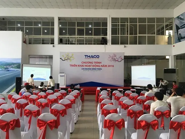 cho thuê bàn ghế
