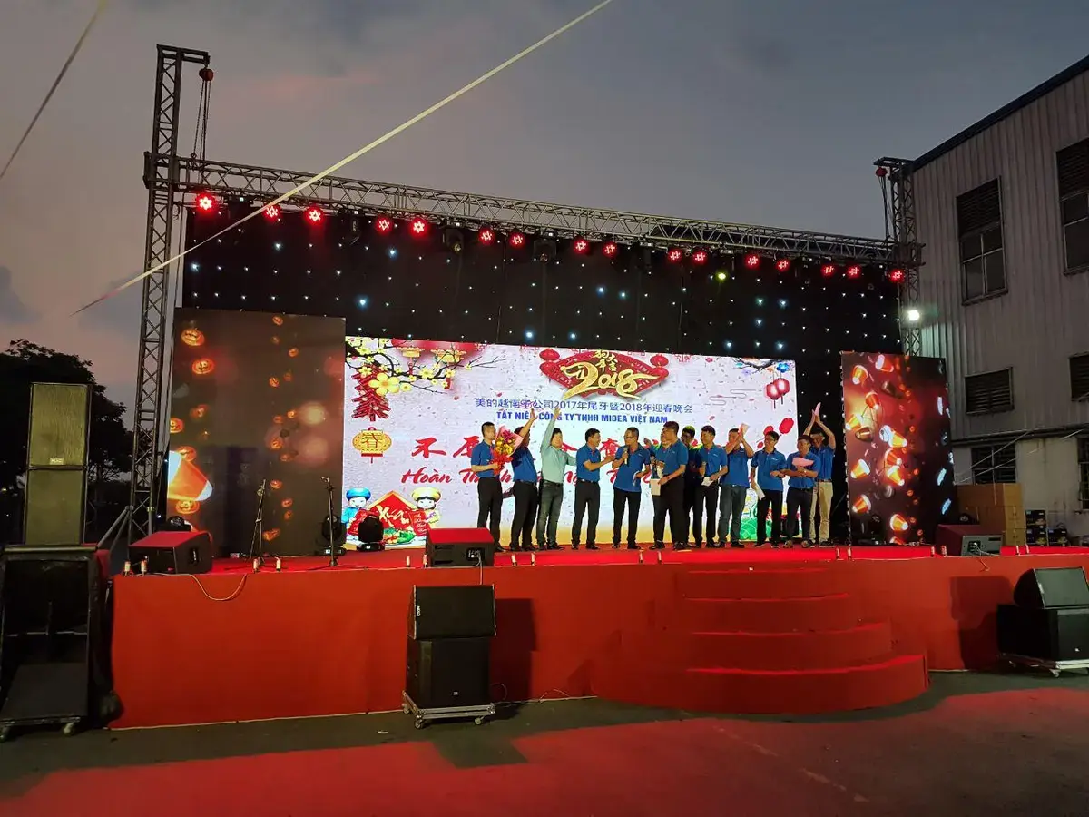 cho thuê sân khấu
